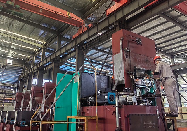 粉末成型液壓機需要具備哪些功能特性